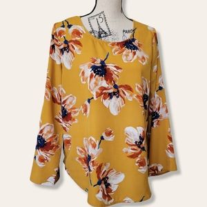 **OVI** Floral top Sz L
